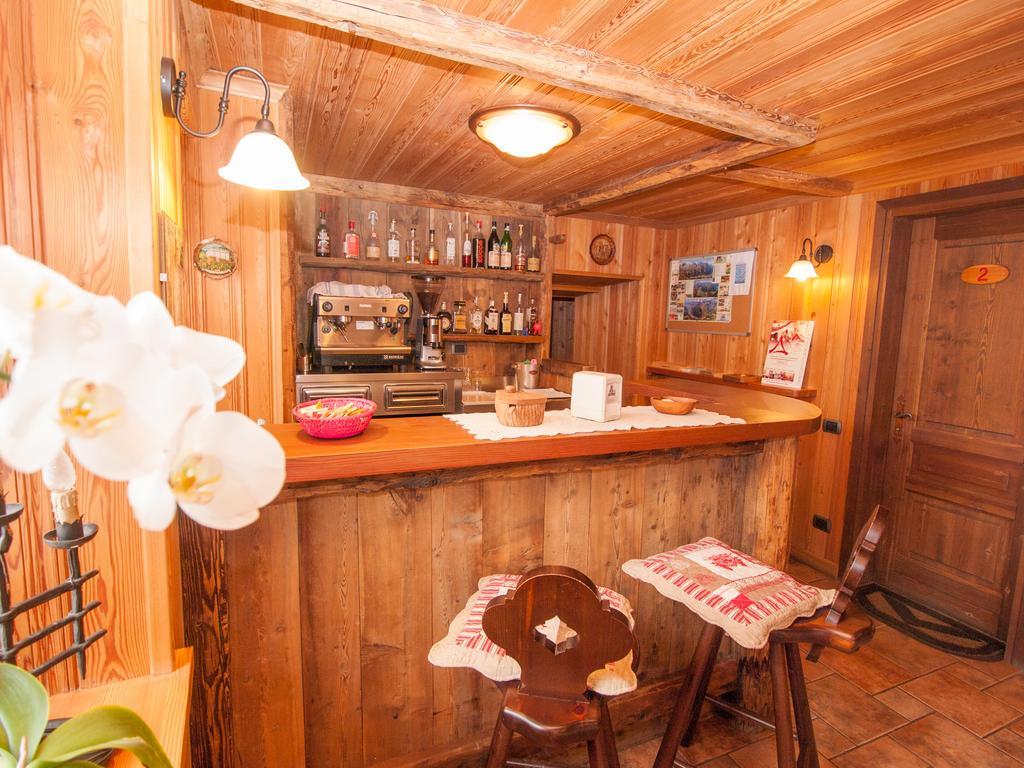 Le Vieux Rascard Chambres D'Hotes Champoluc Eksteriør bilde