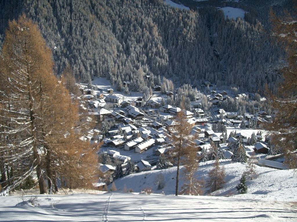 Le Vieux Rascard Chambres D'Hotes Champoluc Eksteriør bilde