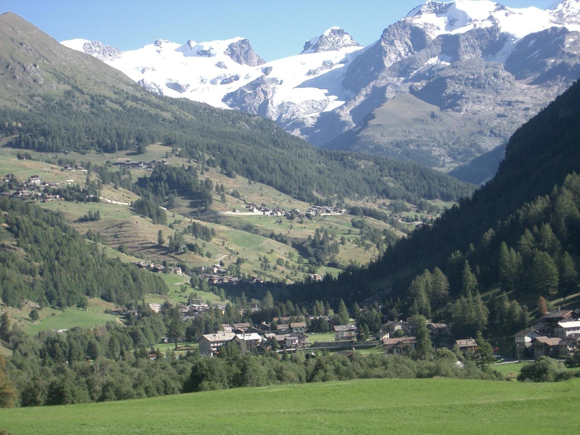 Le Vieux Rascard Chambres D'Hotes Champoluc Eksteriør bilde