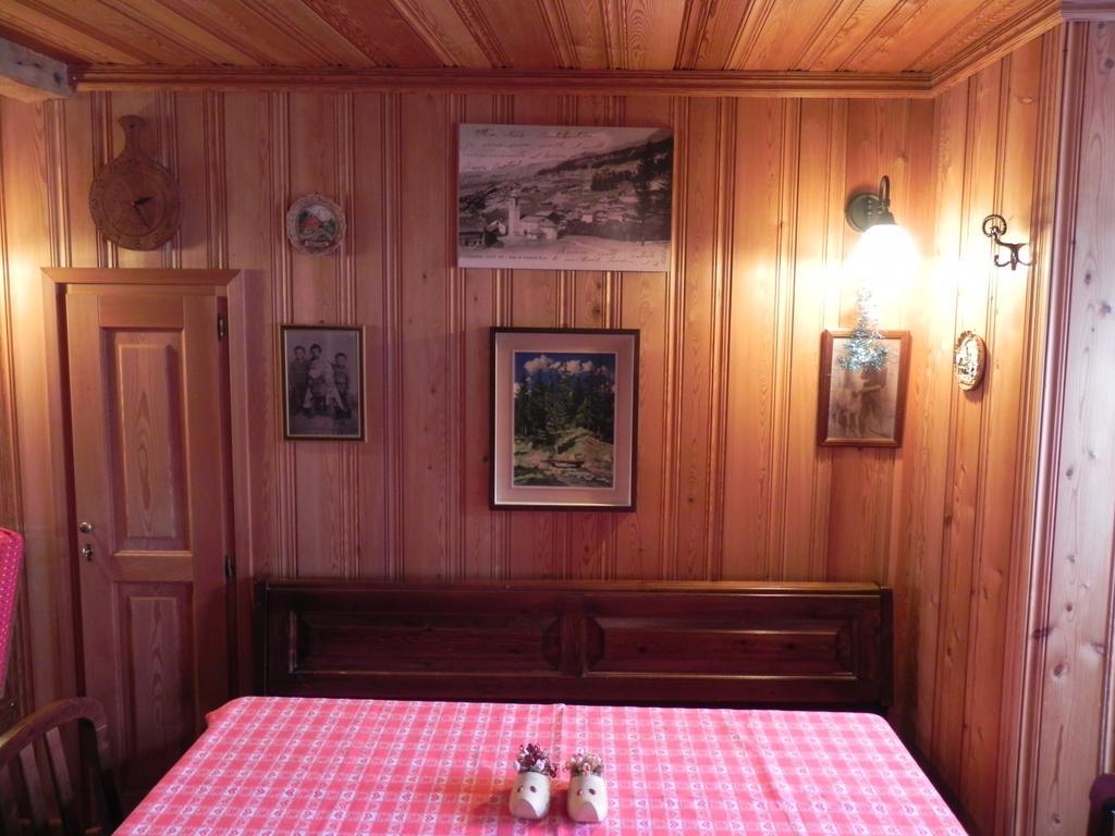 Le Vieux Rascard Chambres D'Hotes Champoluc Eksteriør bilde